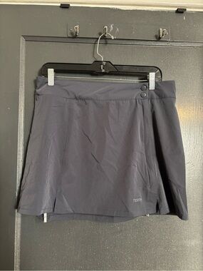 Terry Women's Black Active Skort